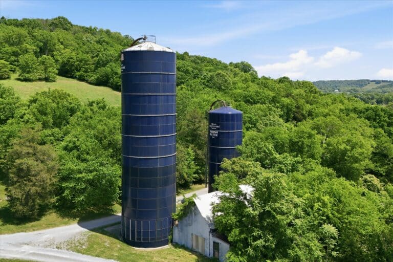 grain silos brooks